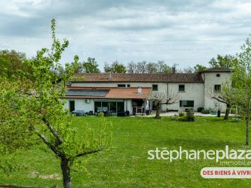 Maison 8 pièces 273 m²