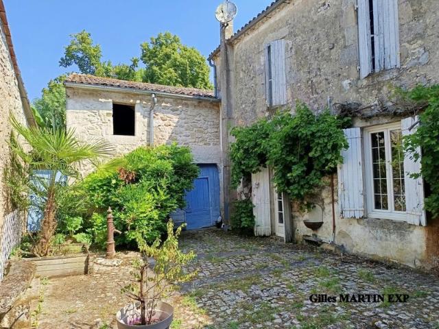 Maison 8 pièces 273 m²