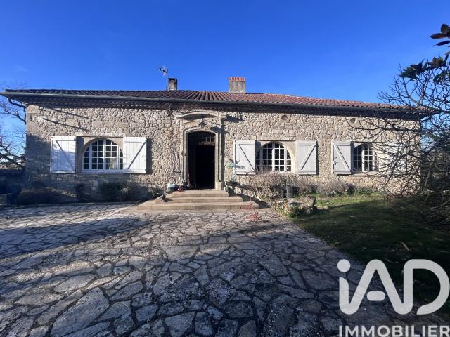 Maison 8 pièces 273 m²