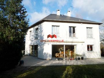 Maison 8 pièces 284 m²