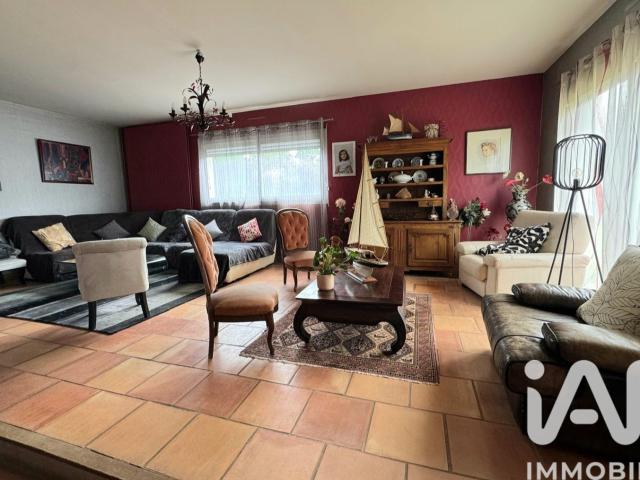 Maison 8 pièces 285 m²