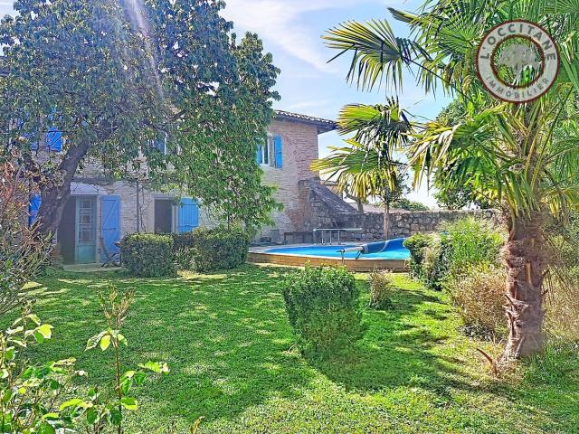 Maison 8 pièces 286 m²