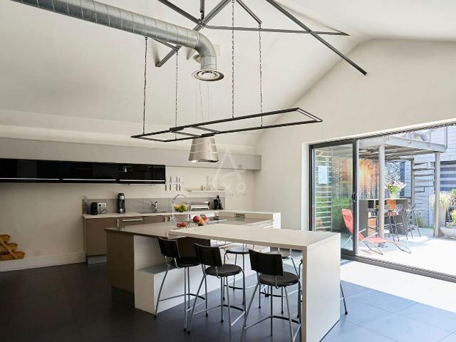 Maison 8 pièces 286 m²