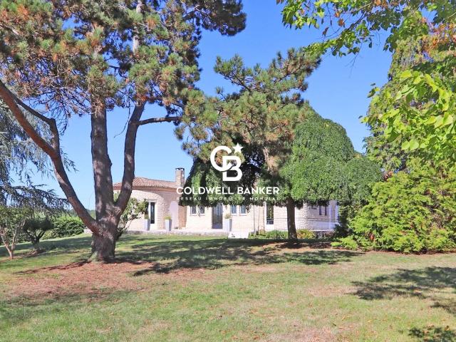 Maison 8 pièces 286 m²