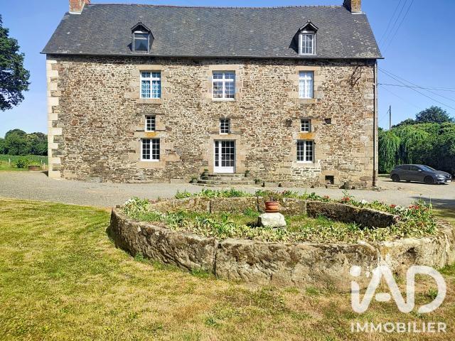 Maison 8 pièces 286 m²