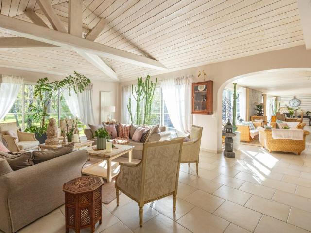 Maison 8 pièces 287 m²