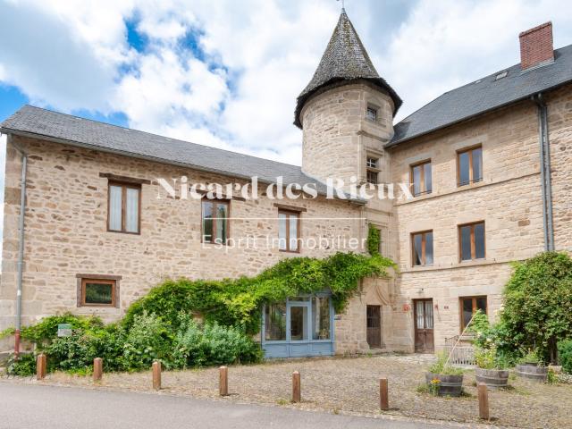Maison 8 pièces 287 m²