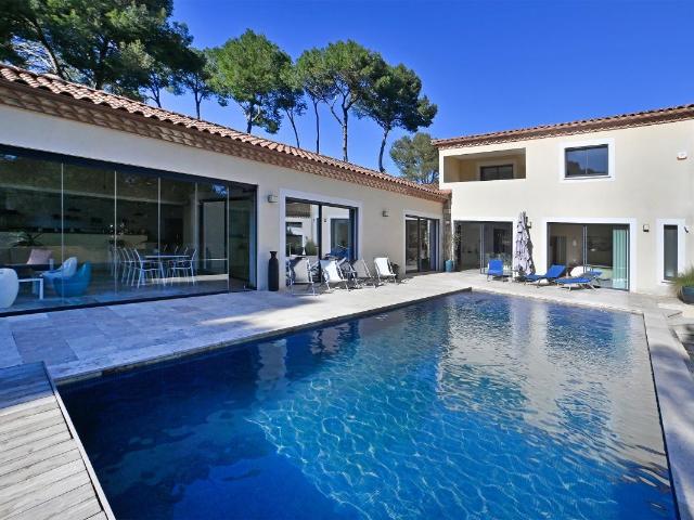Maison 8 pièces 288 m²