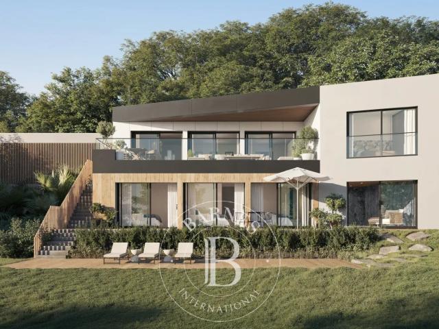 Maison 8 pièces 288 m²