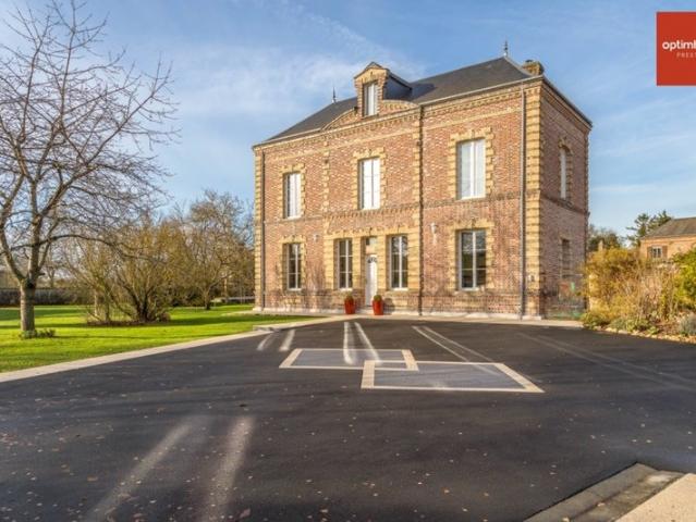 Maison 8 pièces 288 m²