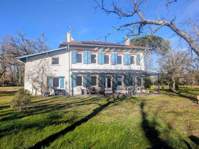 Maison 8 pièces 289 m²