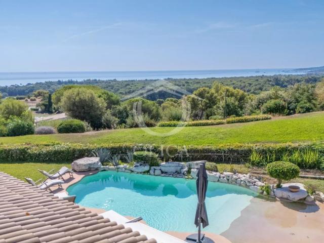 Maison 8 pièces 289 m²