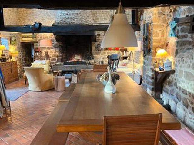 Maison 8 pièces 289 m²