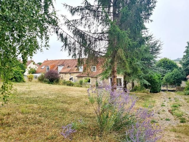 Maison 8 pièces 289 m²