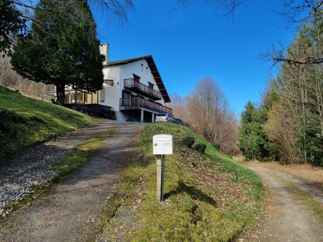 Maison 8 pièces 280 m²
