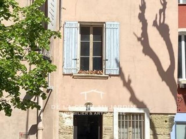 Maison 8 pièces 280 m²