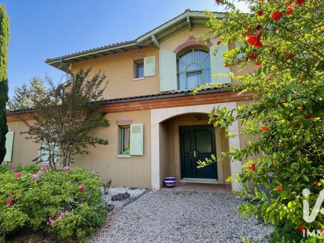 Maison 8 pièces 280 m²
