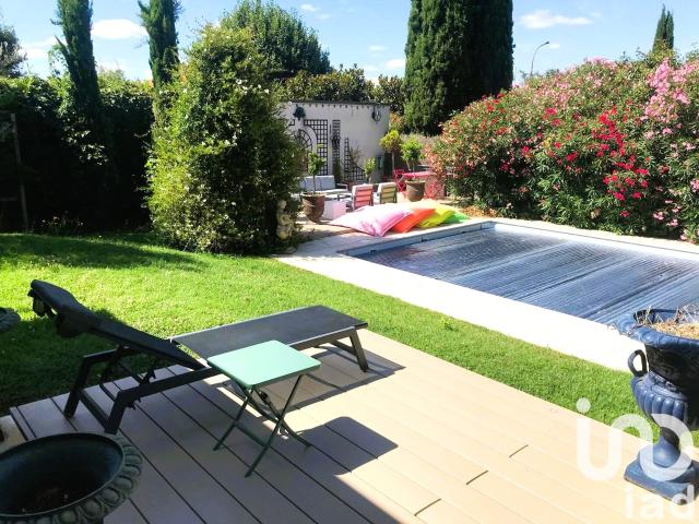 Maison 8 pièces 280 m²