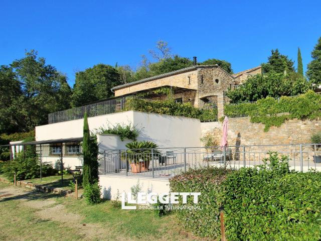 Maison 8 pièces 280 m²