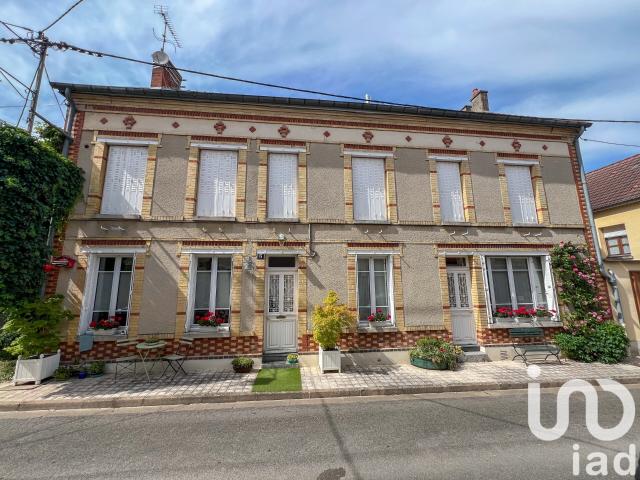 Maison 8 pièces 280 m²