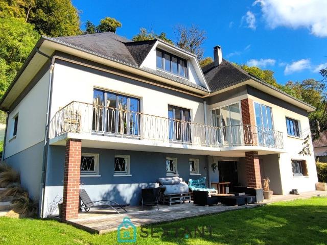 Maison 8 pièces 281 m²