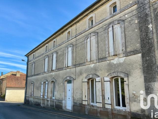 Maison 8 pièces 282 m²