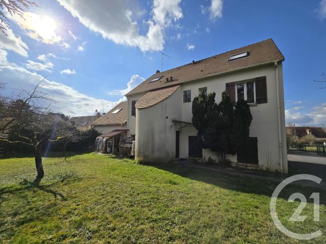 Maison 8 pièces 282 m²