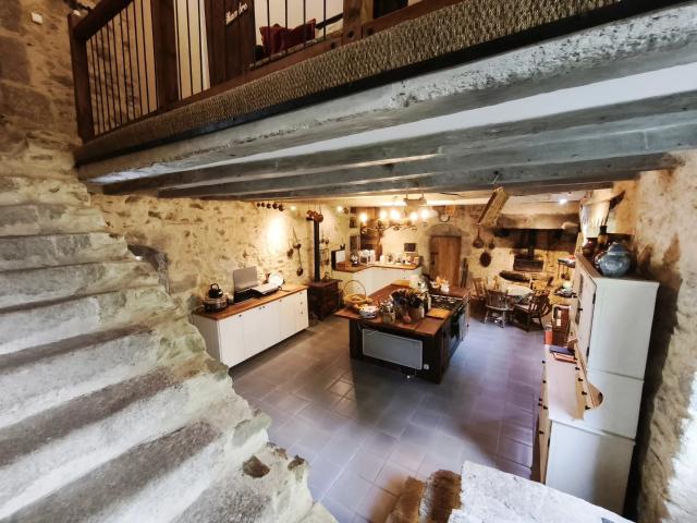 Maison 8 pièces 283 m²