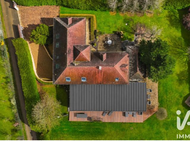 Maison 8 pièces 294 m²