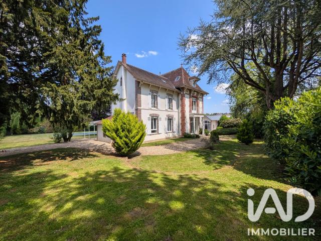 Maison 8 pièces 295 m²