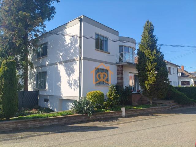 Maison 8 pièces 295 m²