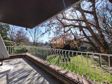 Maison 8 pièces 295 m²