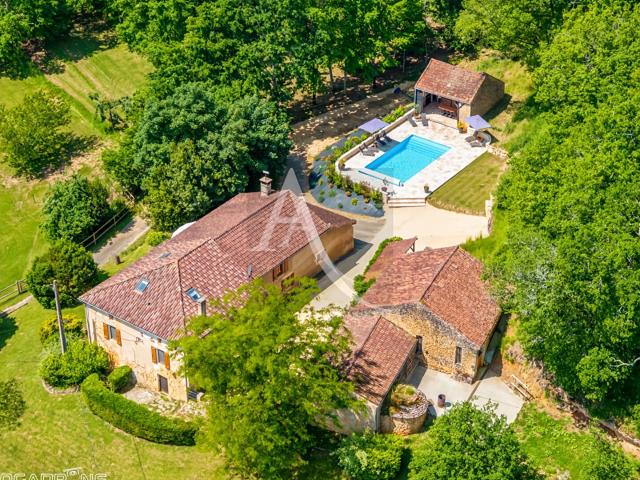 Maison 8 pièces 296 m²