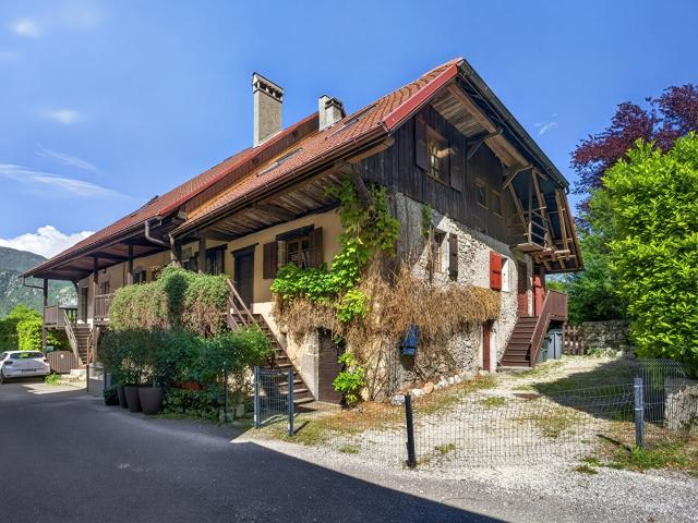 Maison 8 pièces 296 m²