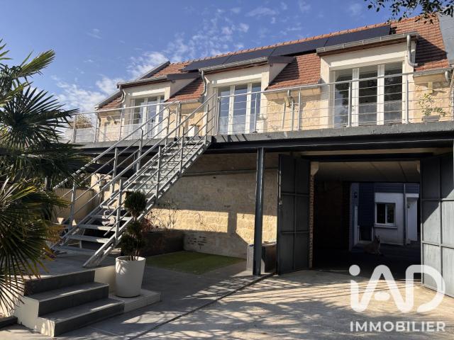 Maison 8 pièces 296 m²