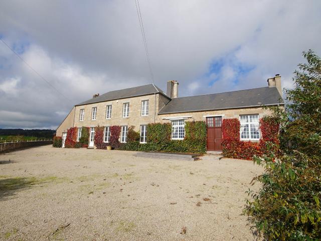 Maison 8 pièces 297 m²