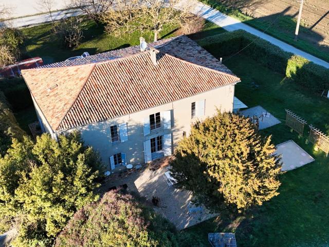 Maison 8 pièces 298 m²