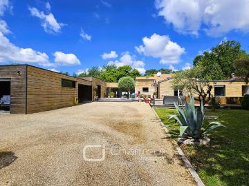 Maison 8 pièces 290 m²