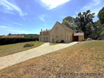 Maison 8 pièces 290 m²