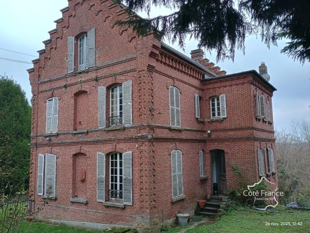 Maison 8 pièces 240 m²