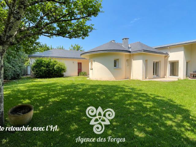 Maison 8 pièces 291 m²