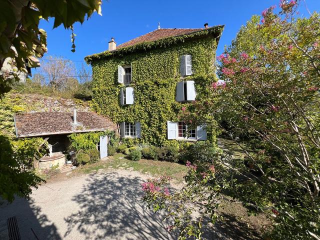Maison 8 pièces 291 m²