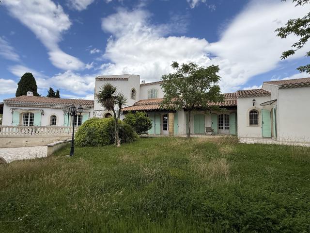 Maison 8 pièces 292 m²
