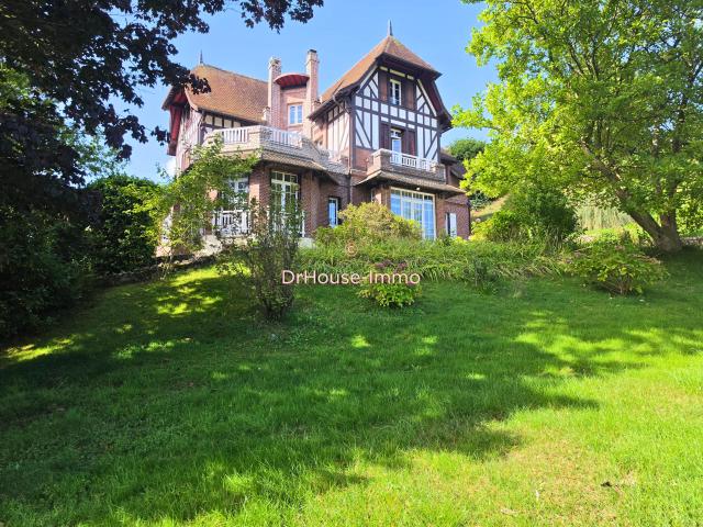 Maison 8 pièces 304 m²
