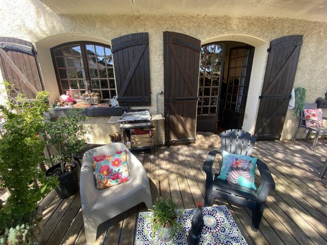 Maison 8 pièces 304 m²