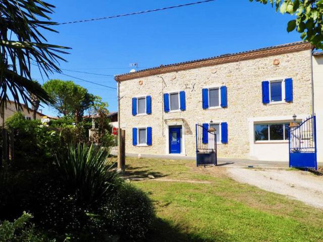 Maison 8 pièces 306 m²