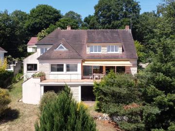 Maison 8 pièces 306 m²