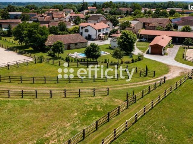 Maison 8 pièces 306 m²