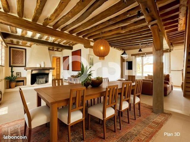 Maison 8 pièces 300 m²
