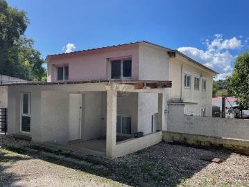 Maison 8 pièces 300 m²